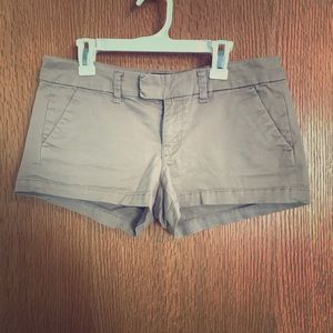 American Eagle Shortie stretch shorts